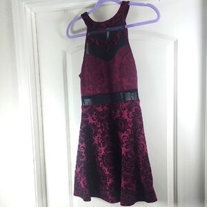 Windsor Burgundy and Black Women Sleeveless  Floral Dress Size M